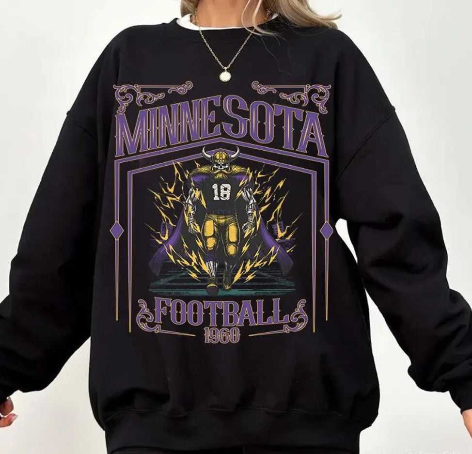 Minesota Football Skull Vintage Sweatshirt,Minesota Fan Gifts,Football Game Day Sweatshirt ,Minesota Football Crewneck, Football T-Shirt