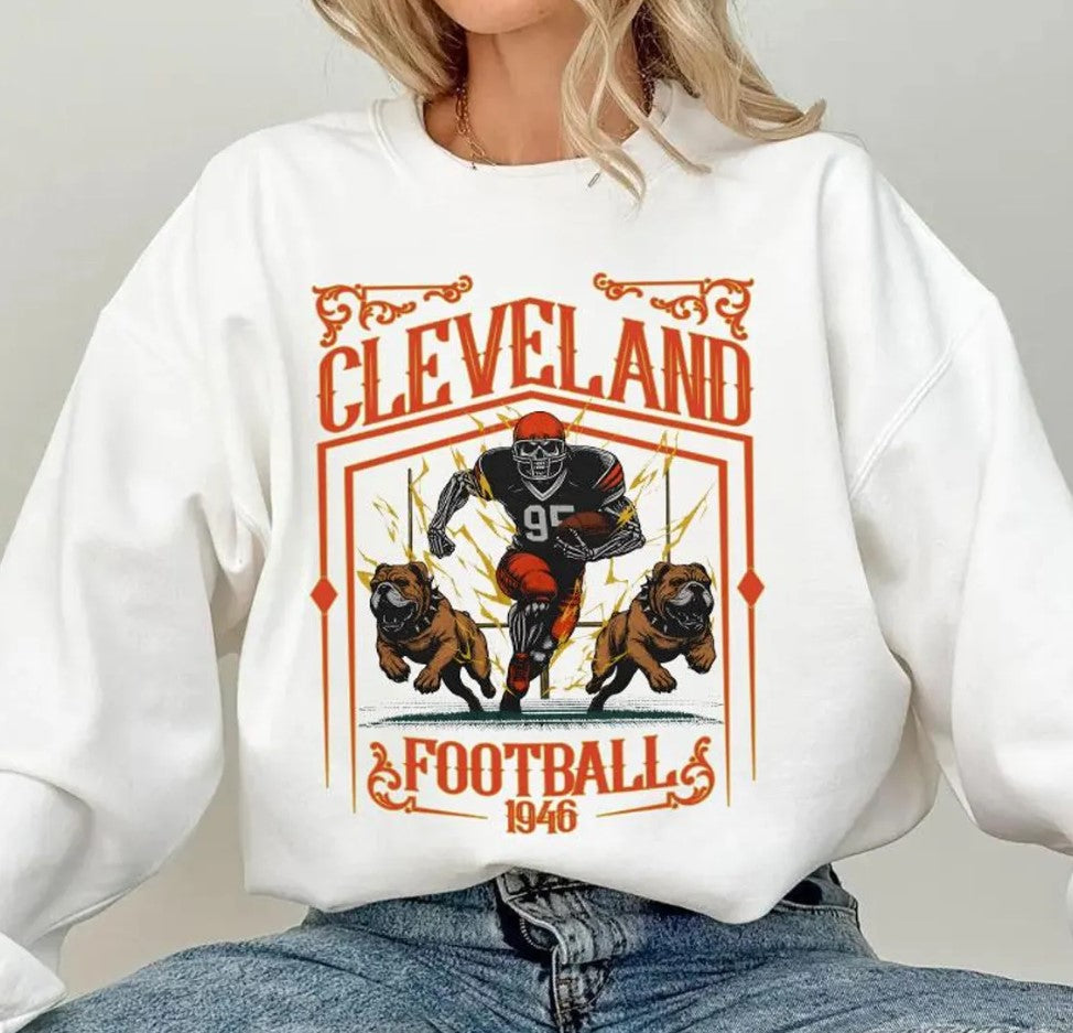 Cleveland Football Skull Vintage Sweatshirt,Cleveland Fan Gifts,Football Game Day Sweatshirt,Cleveland Football Crewneck,Football T-Shirt