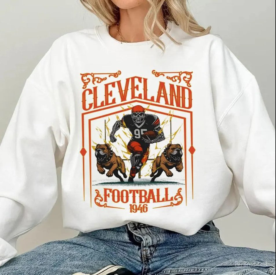Cleveland Football Skull Vintage Sweatshirt,Cleveland Fan Gifts,Football Game Day Sweatshirt,Cleveland Football Crewneck,Football T-Shirt