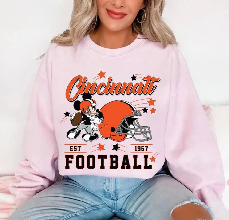 Vintage Cincinnati Football Sweatshirt, Retro Cartoon Graphic Pullover, 90s Style Sports Fan Sweater, Unisex Cozy Crewneck, Football shirt