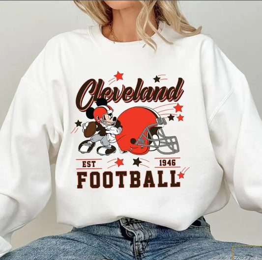 Vintage Cleveland Football Sweatshirt, Retro Cartoon Graphic Pullover, 90s Style Sports Fan Sweater, Unisex Cozyt Crewneck, Football shirt