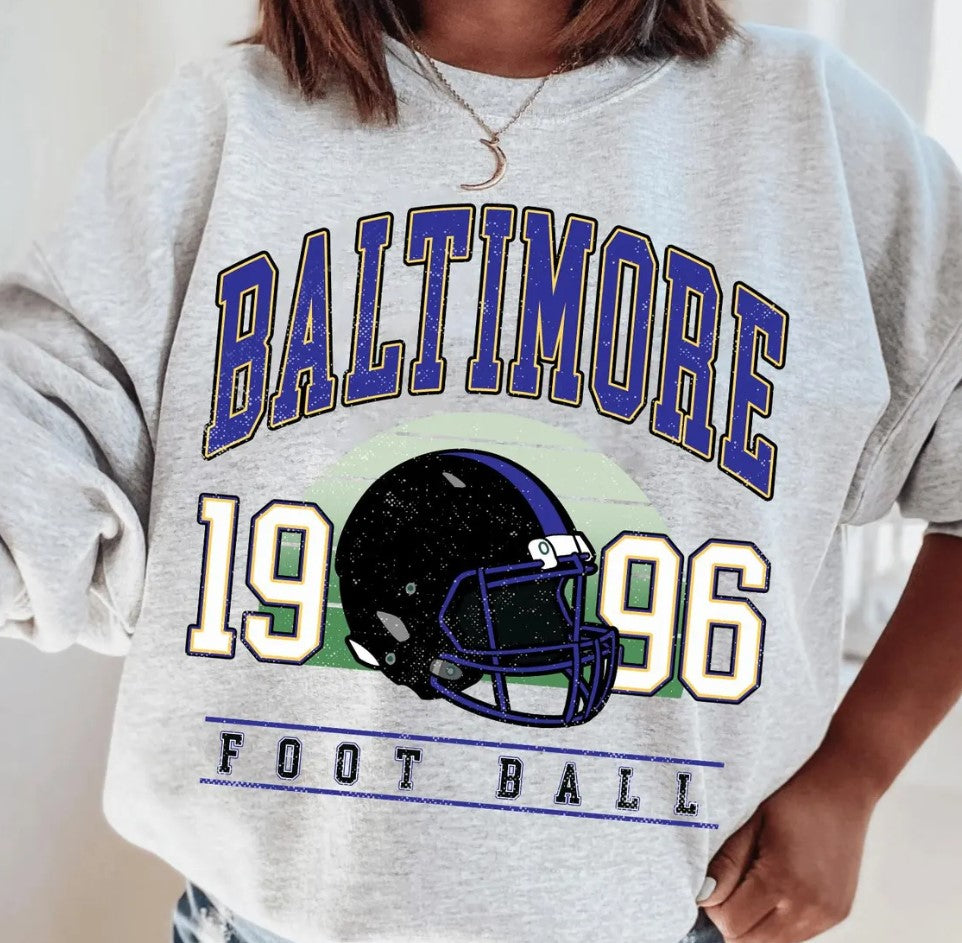 Baltimore Football Vintage Sweatshirt T-Shirt,Retro Raven Crewneck,Oversized Football Sweatshirt,Baltimore Football Fan