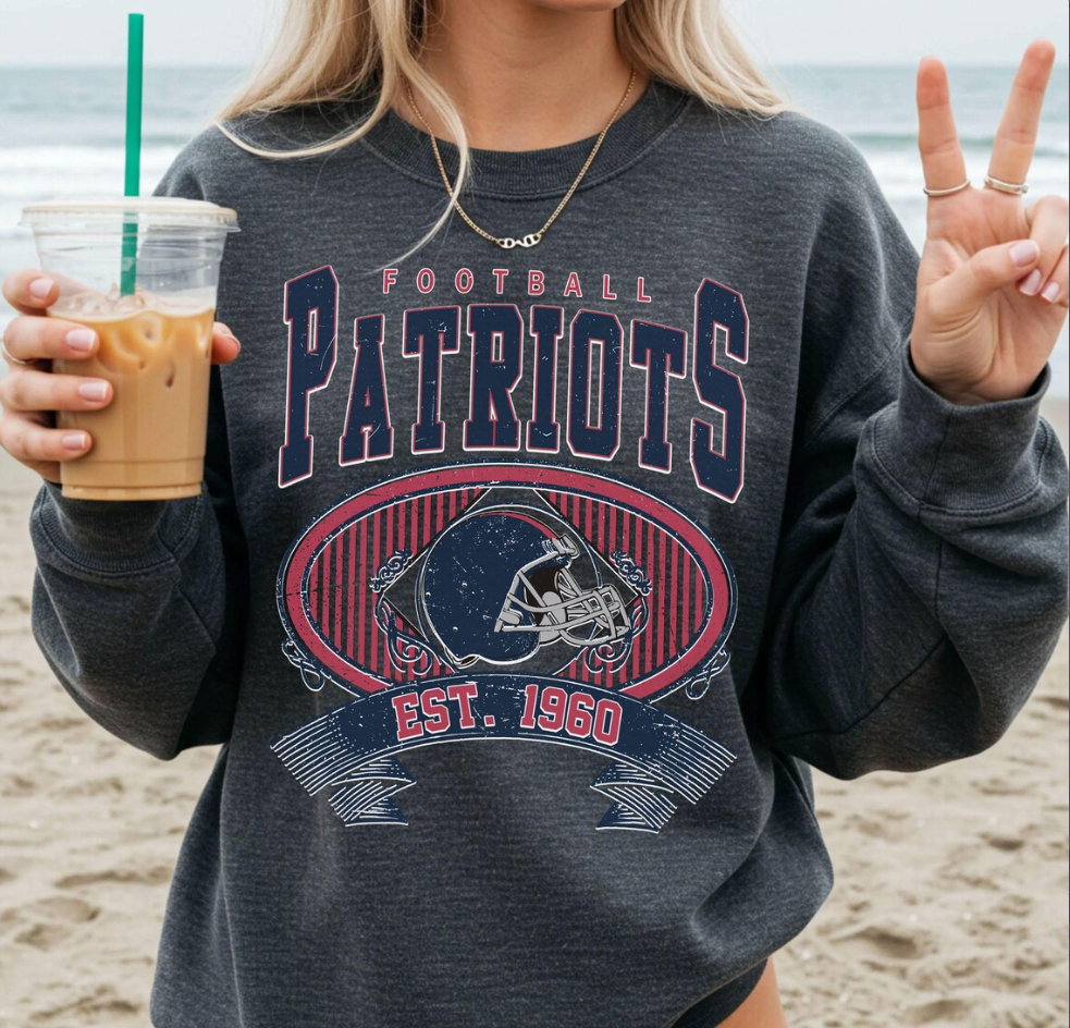 New England Football Vintage Sweatshirt T-Shirt,The Pats T-Shirt,Vintage New England Fan Gift Crewneck,Patriot Sweatshirt Fans Gift