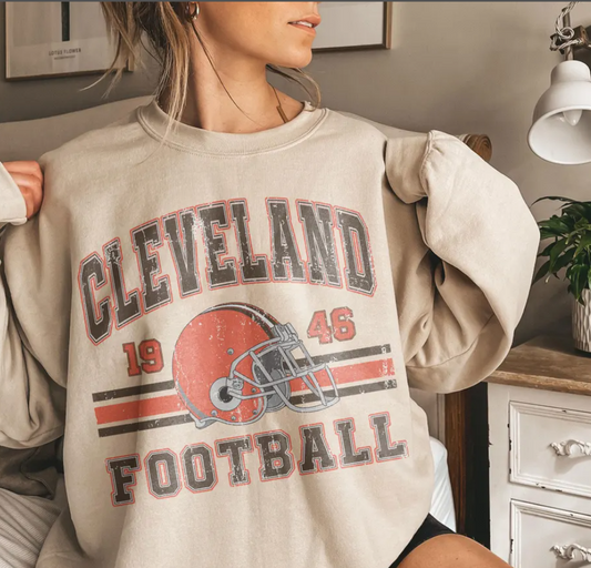 Vintage 90s Style Cleveland Football fan tshirt,Cleveland sweatshirt,Cleveland football Hoodie, Game day Football, Vintage Tee,Youth tshirt