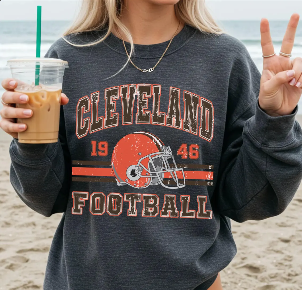 Vintage 90s Style Cleveland Football fan tshirt,Cleveland sweatshirt,Cleveland football Hoodie, Game day Football, Vintage Tee,Youth tshirt