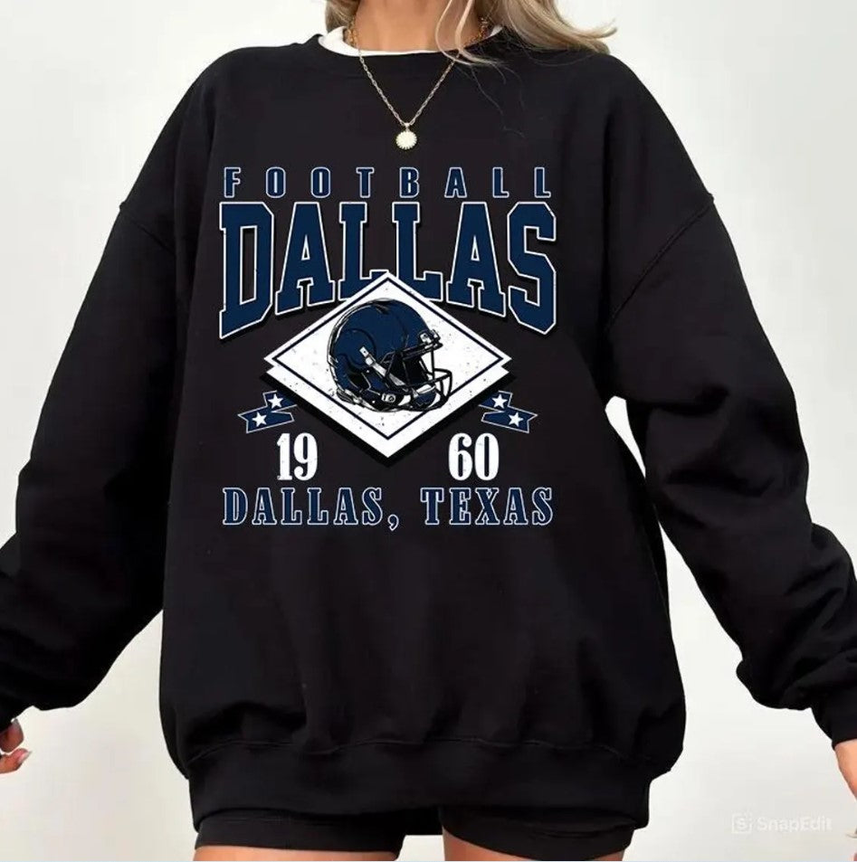 Vintage style Dallas Football Sweatshirt,Sunday Football Shirt, 90s Style Sports Fan Sweater, Unisex Cozy Crewneck, Football shirt