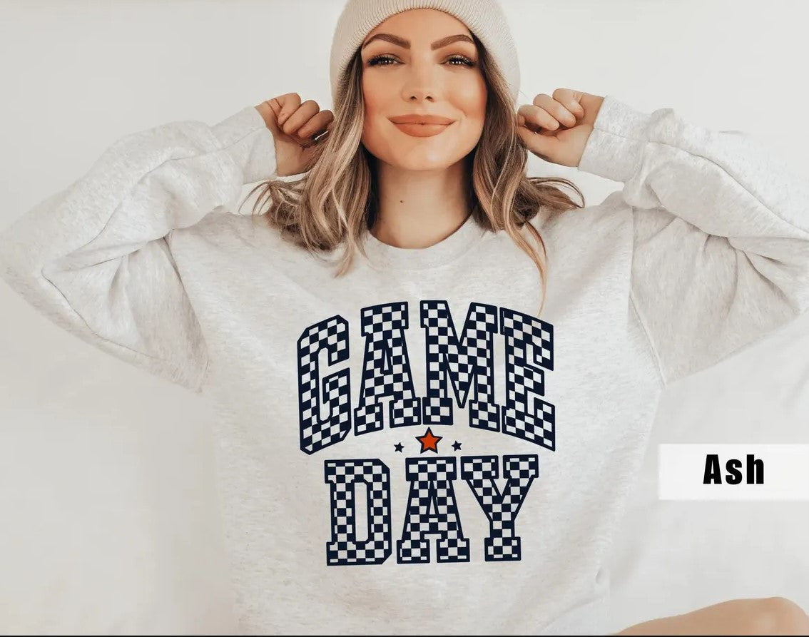 Retro Chicago Football Shirt Women, Vintage Game Day Apparel Girl, Funny Sunday Football Sweatshirts, Sports Fan Gift, Trendy Unisex Tees